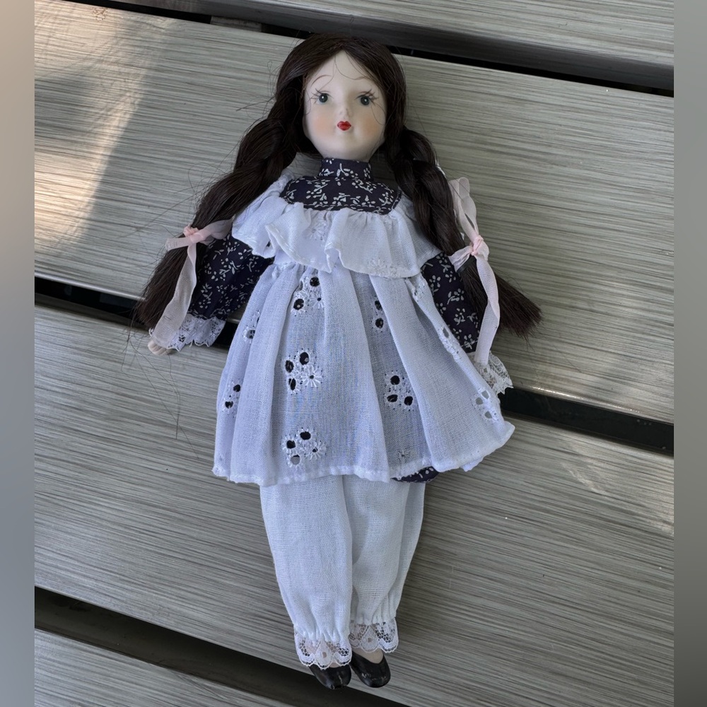 Vintage Charming White and Black Porcelain Doll - Picture 3 of 8